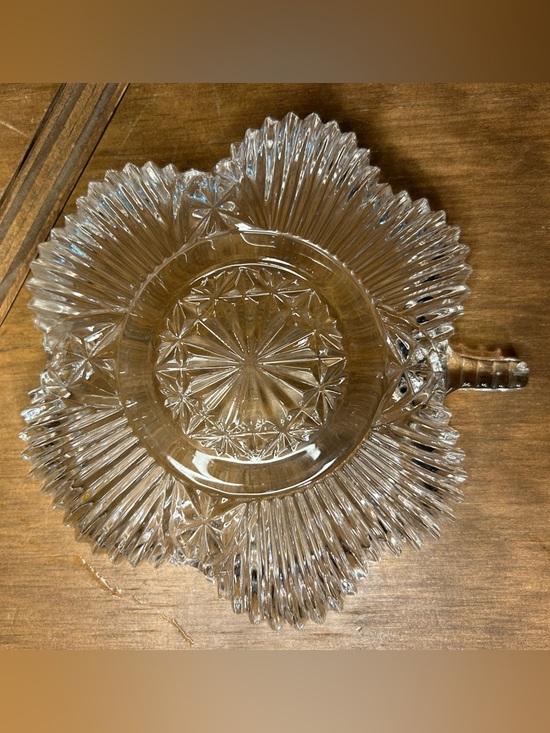 Federal Glass Shamrock Shaped Candy Nut Dish 6" Four-Leaf Clover Vintage Clear - Picture 4 of 5